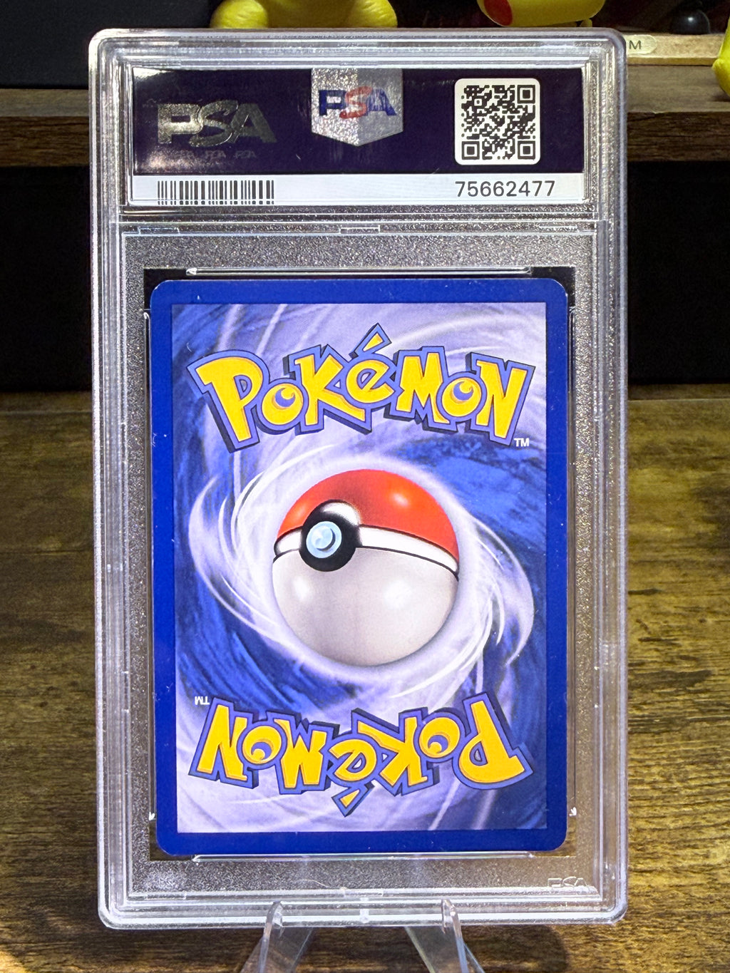 Pokemon Articuno Holo Fossil 2/62 1st Edition PSA 8